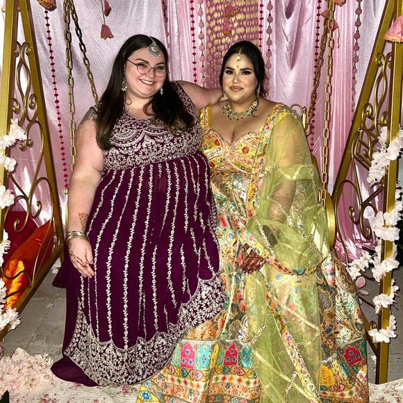 Indian Suit - Picture 2 of 3